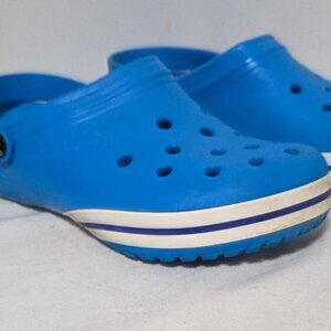 Jibbitz by Crocs Kilby Blue White Red Stripe Clogs Men's 10 Women's 12